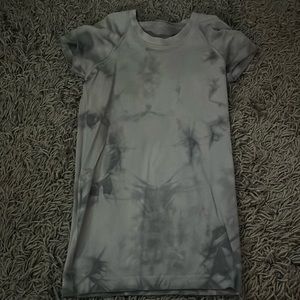 lululeomon grey tye dye swiftly
